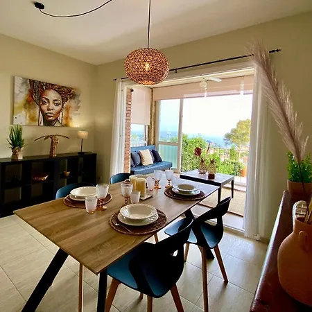 Duna House - With Views Of The Apartment