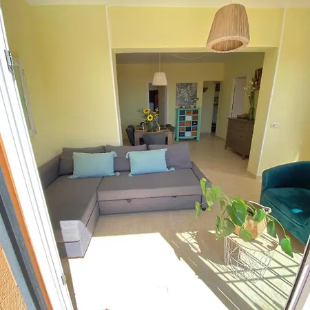 Apartment Duna House - With Views Of The
