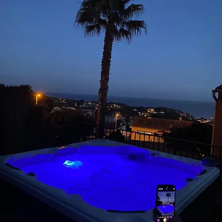 Duna House - With Views Of The Apartment