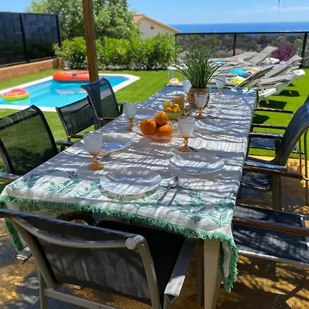 Duna House - With Views Of The Apartment