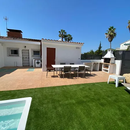 Duna House - With Views Of The Apartment